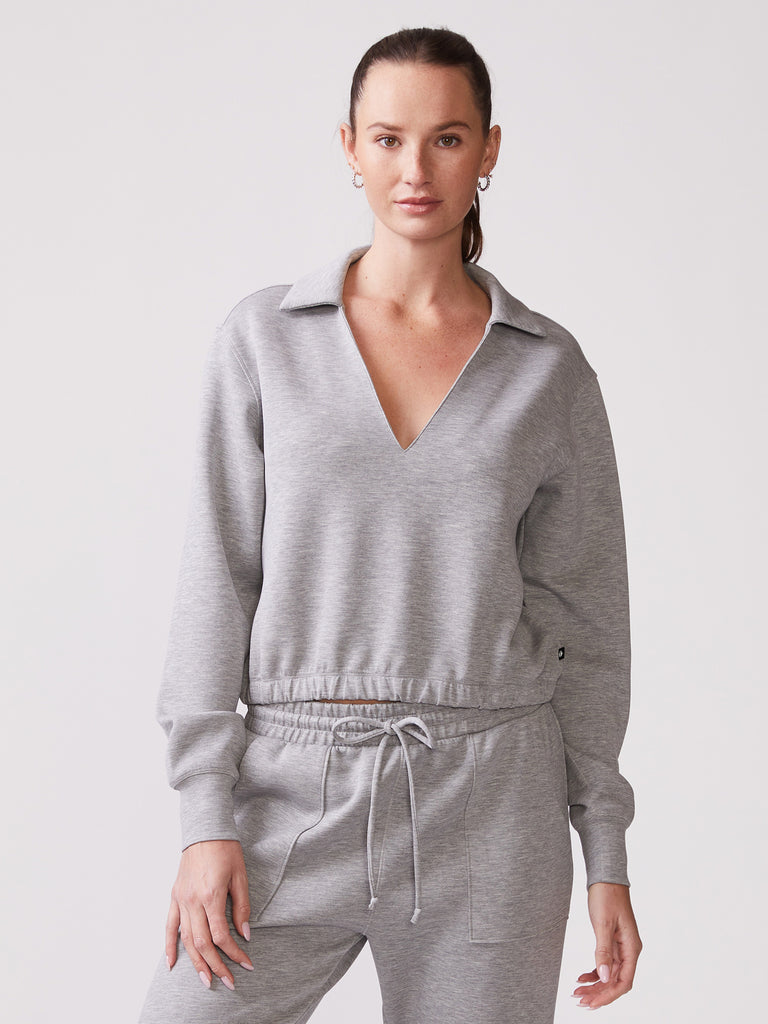 Ultraluxe Johnny Collar Bubble Top and Patch Pocket Lounge Jogger in Heather Grey