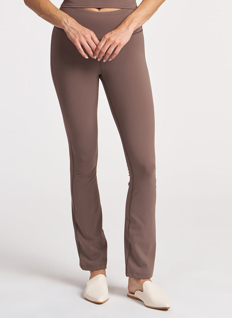 Endure Mini Bootcut Legging - Mocha