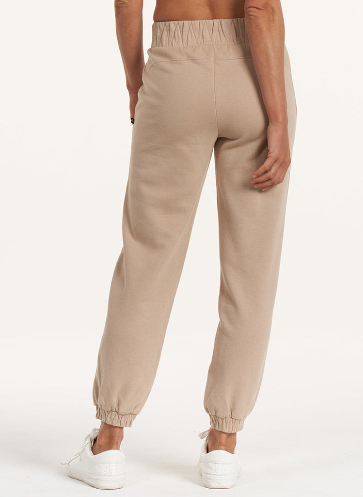 Cloud Trapunto Stitch Jogger Oatmilk - Back