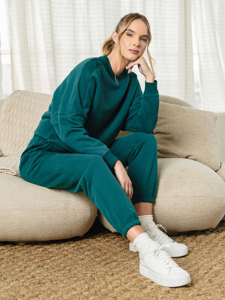 Long Sleeve Dolman Knit Pullover Top and Patch Pocket Jogger